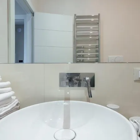 Apartman Plum Guide - Odes & Anthems Róma
